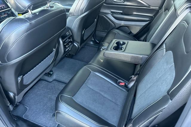 new 2025 Jeep Grand Cherokee car, priced at $49,170