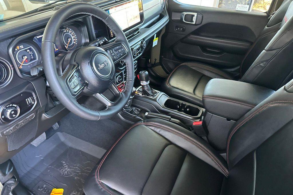 new 2025 Jeep Gladiator car, priced at $57,415