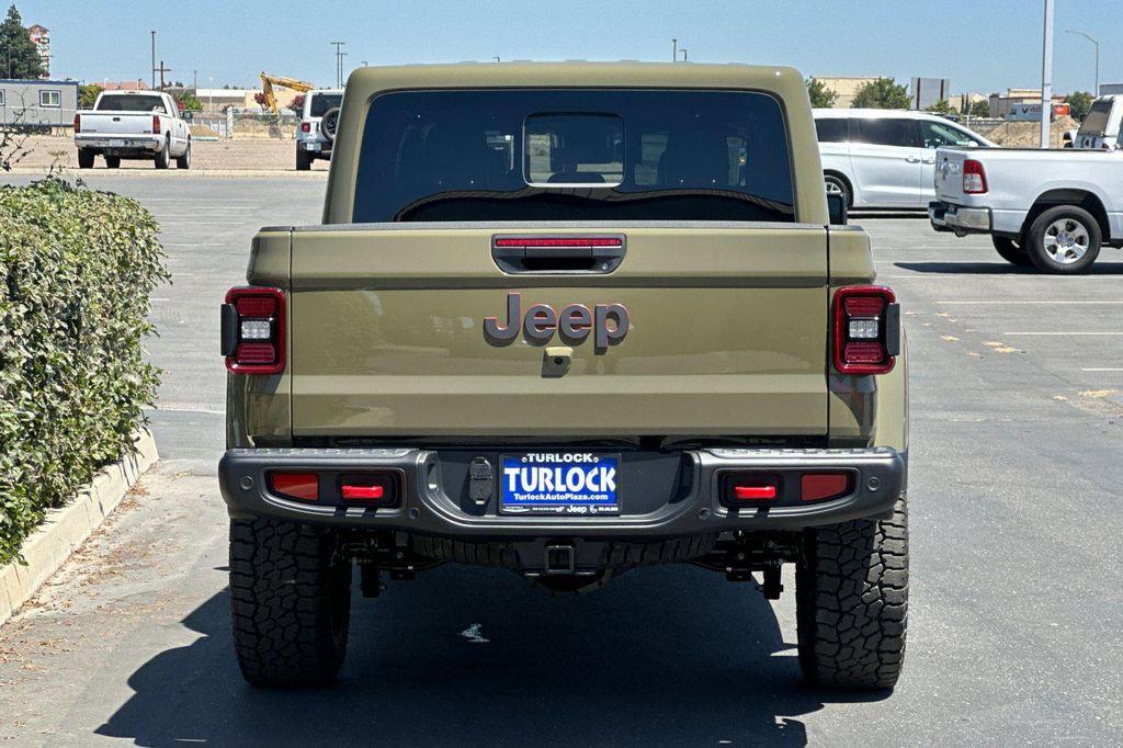 new 2025 Jeep Gladiator car, priced at $57,415