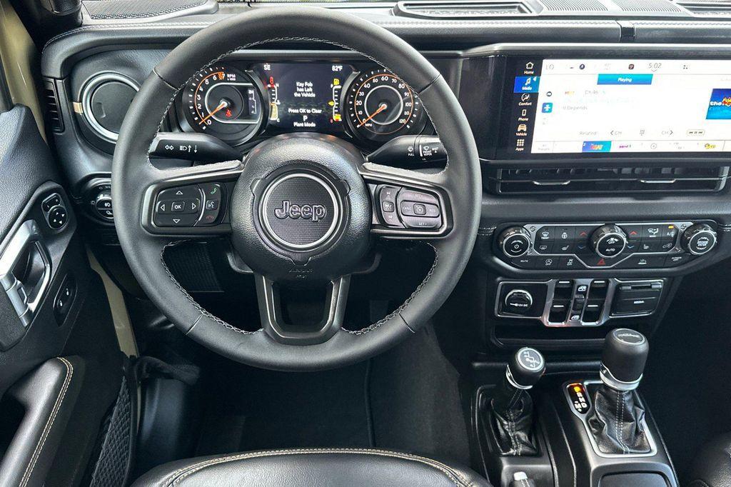 new 2025 Jeep Gladiator car, priced at $42,435