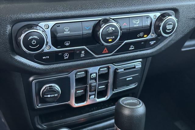 new 2025 Jeep Gladiator car, priced at $40,122