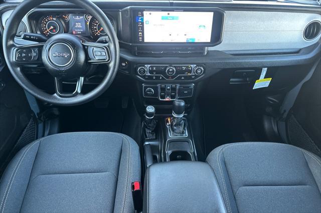 new 2025 Jeep Gladiator car, priced at $43,535