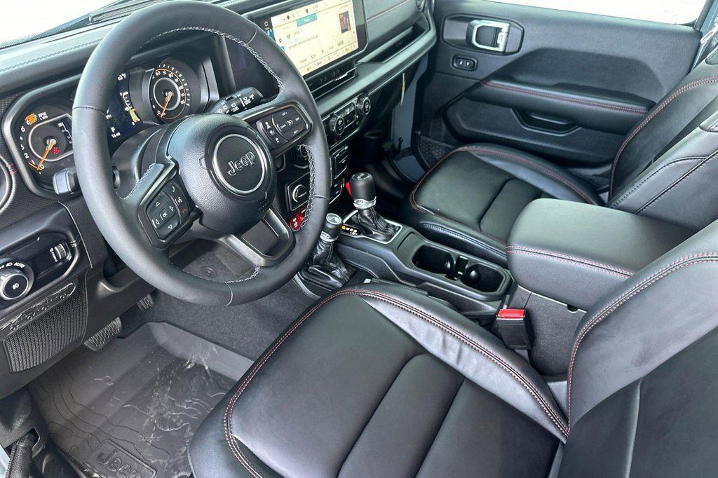 new 2025 Jeep Wrangler car, priced at $58,595