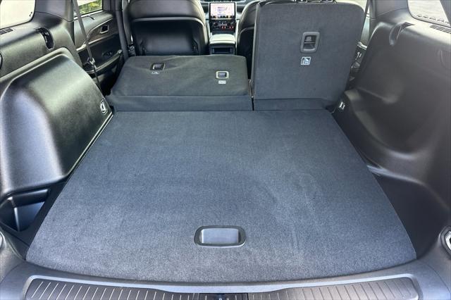 new 2025 Jeep Grand Cherokee car, priced at $49,960