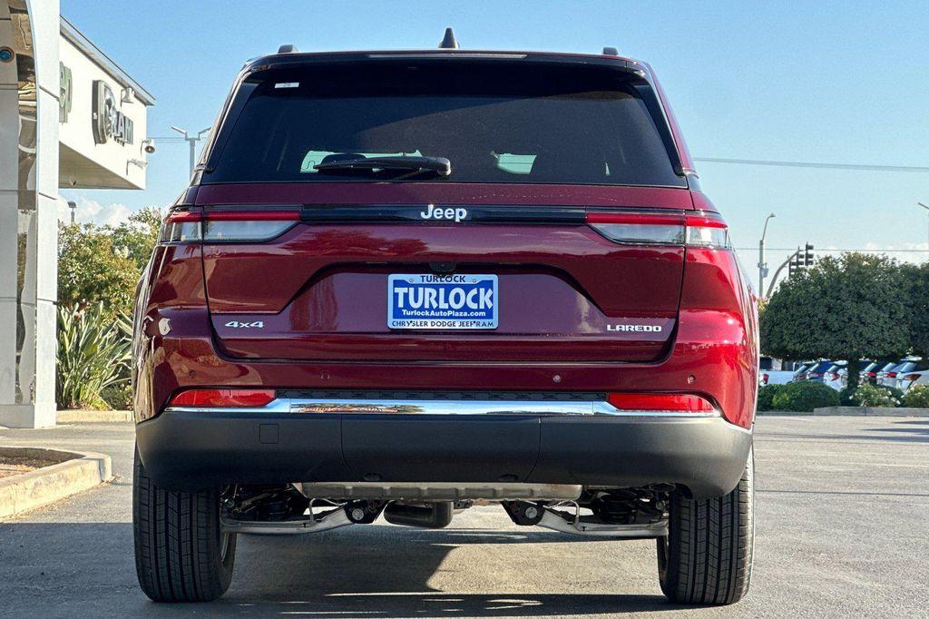 new 2025 Jeep Grand Cherokee car, priced at $39,920