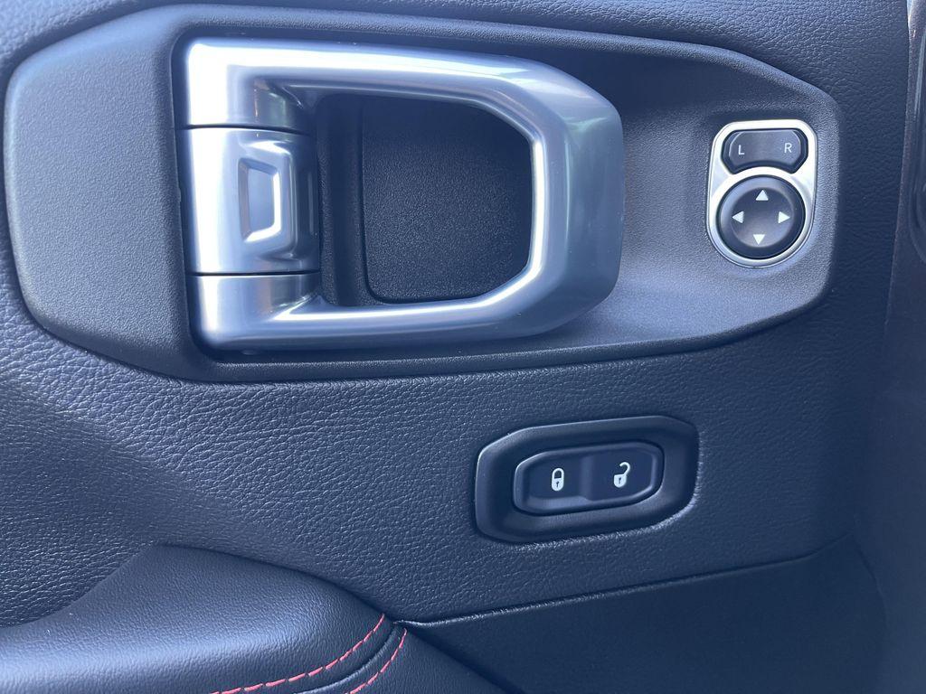 new 2026 Jeep Wrangler car, priced at $66,685