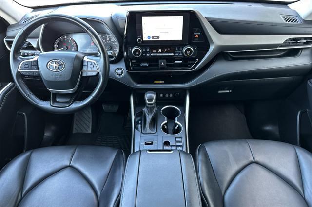 used 2023 Toyota Highlander car, priced at $33,597