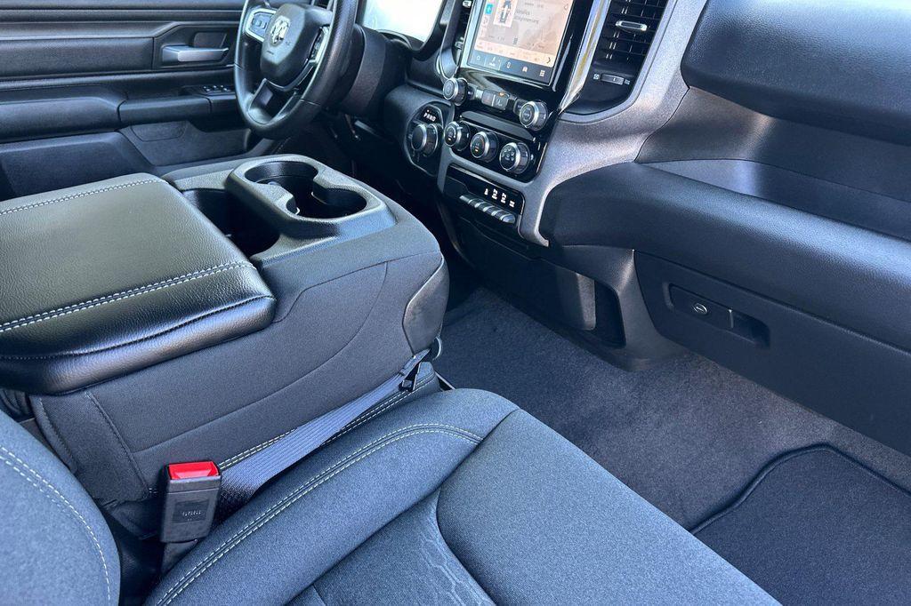 new 2025 Ram 1500 car, priced at $43,267