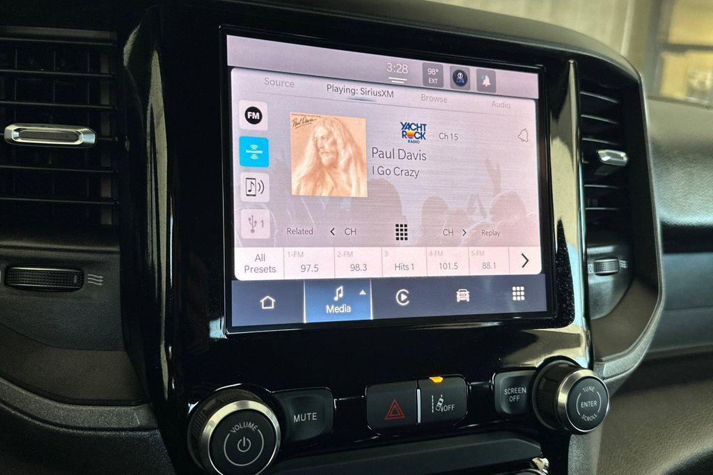 new 2025 Ram 1500 car, priced at $43,492