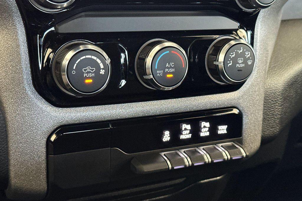 new 2025 Ram 1500 car, priced at $43,492