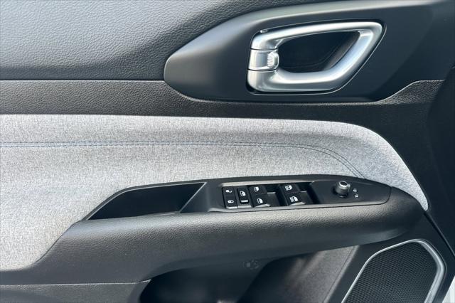 new 2025 Jeep Compass car, priced at $25,495