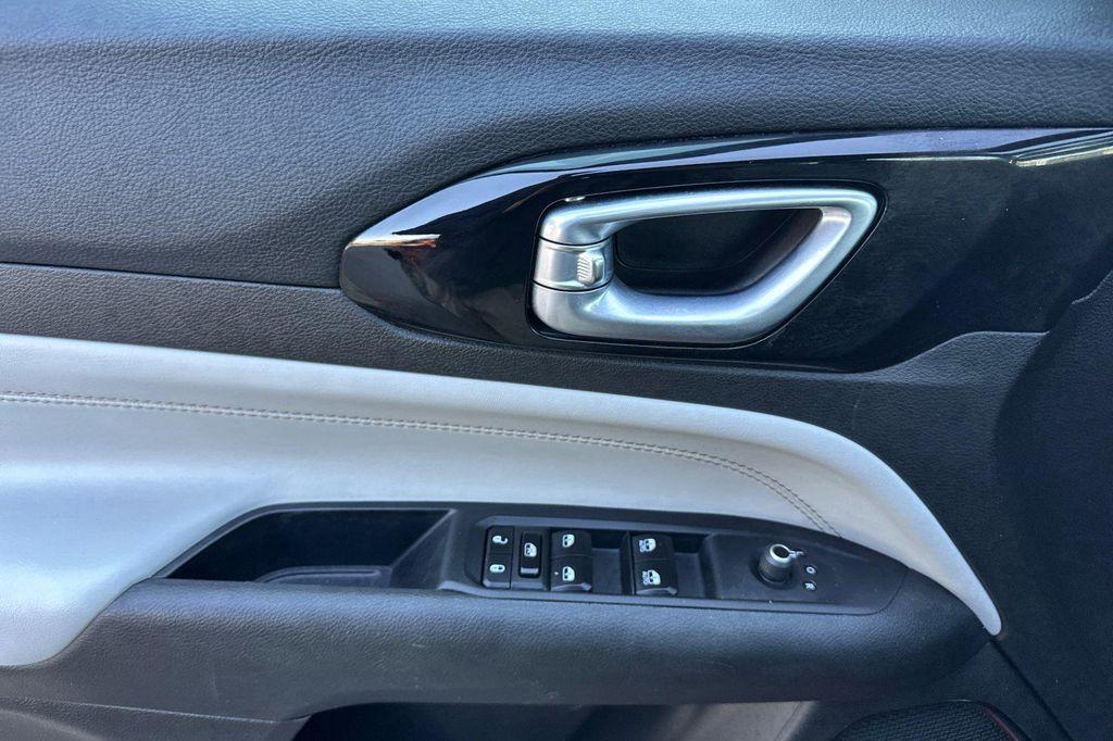 used 2024 Jeep Compass car, priced at $23,987