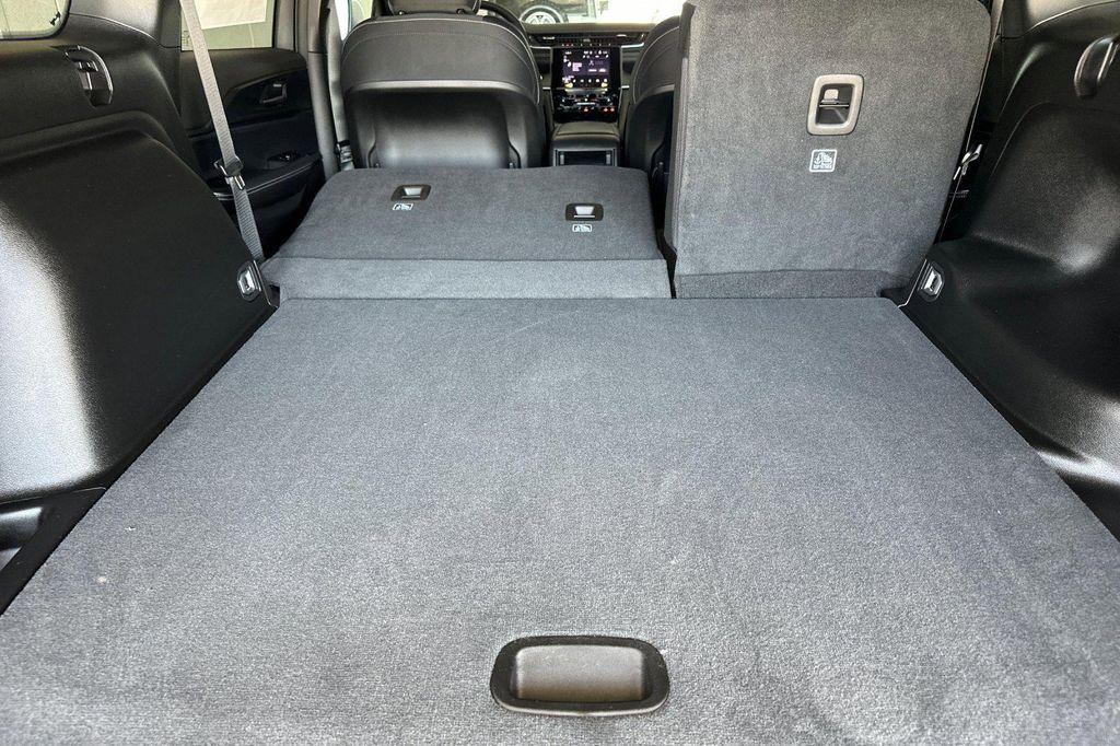 new 2025 Jeep Grand Cherokee car, priced at $39,995