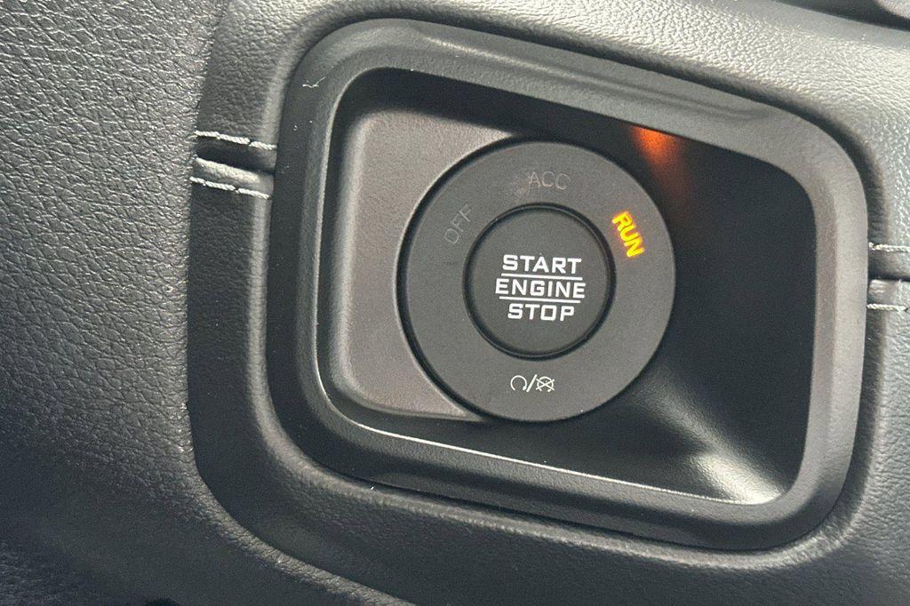 new 2025 Jeep Wrangler car, priced at $62,590
