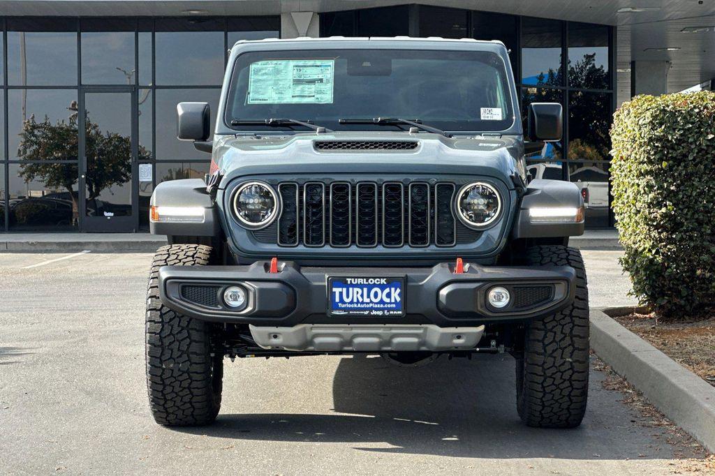 new 2025 Jeep Gladiator car, priced at $48,435