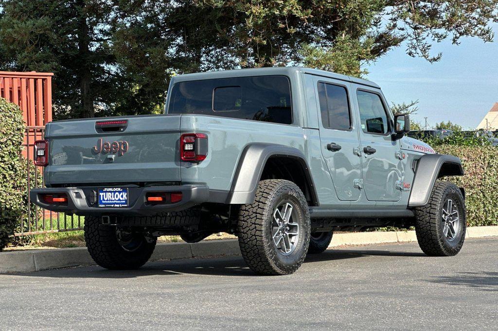 new 2025 Jeep Gladiator car, priced at $48,435
