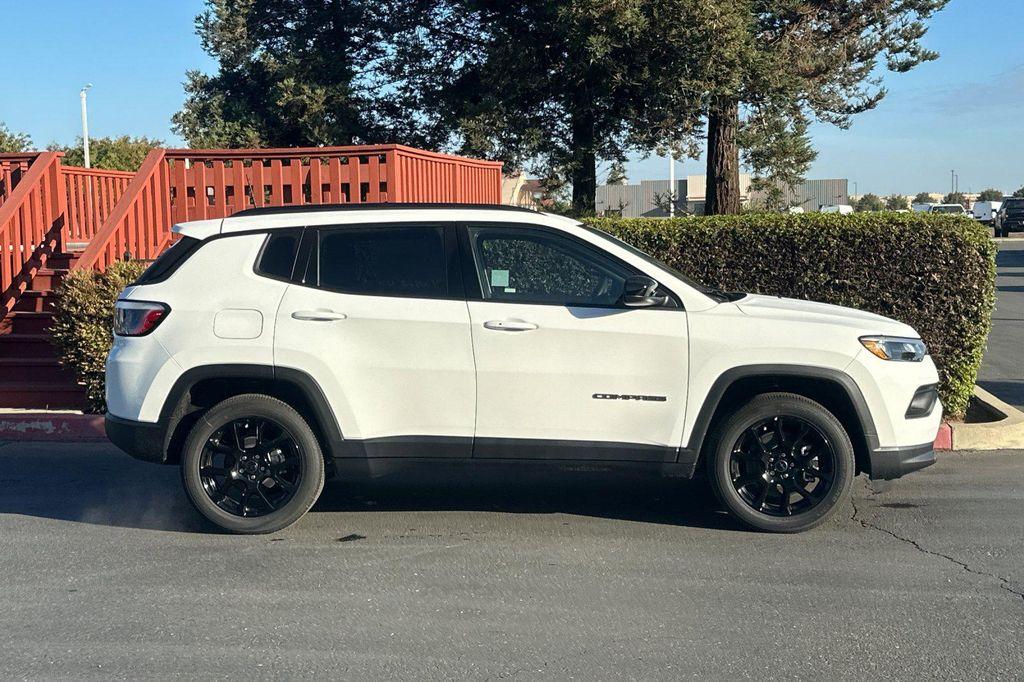 new 2026 Jeep Compass car, priced at $31,090