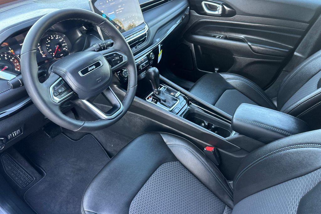 new 2026 Jeep Compass car, priced at $31,090