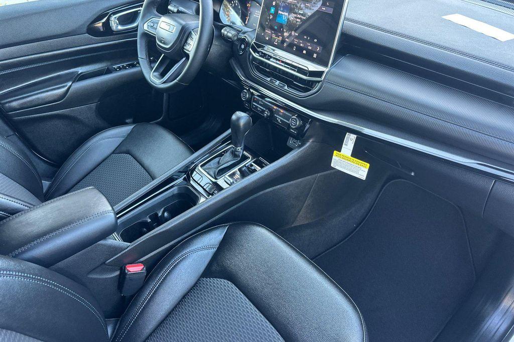 new 2026 Jeep Compass car, priced at $31,090