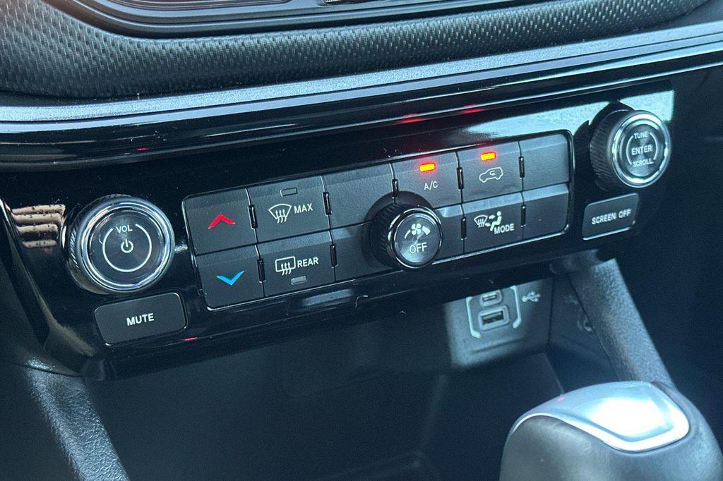 new 2026 Jeep Compass car, priced at $31,090