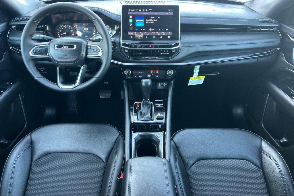 new 2026 Jeep Compass car, priced at $31,090