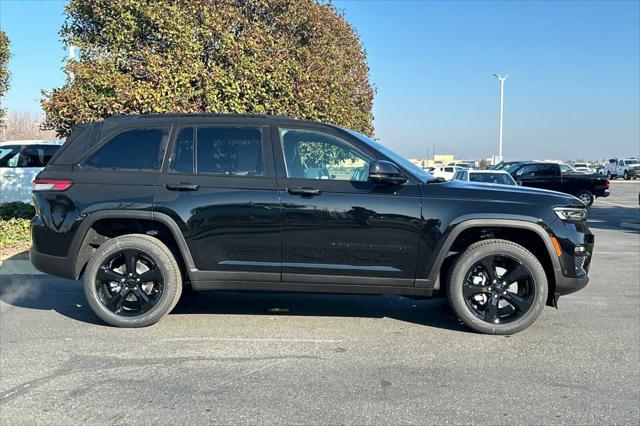 new 2025 Jeep Grand Cherokee car, priced at $53,460