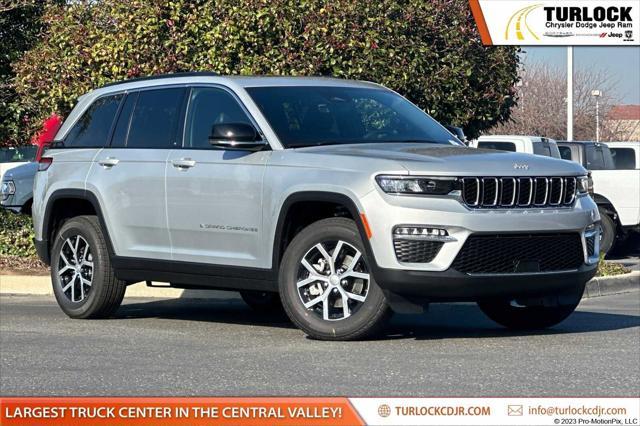 new 2025 Jeep Grand Cherokee car, priced at $47,810