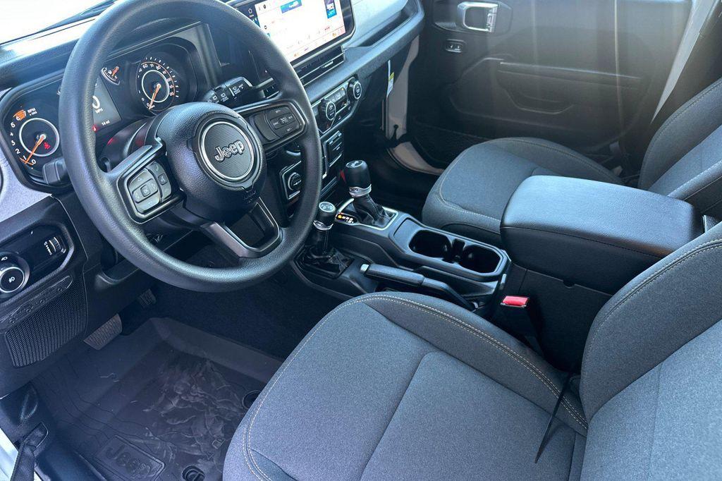 new 2025 Jeep Wrangler car, priced at $36,464