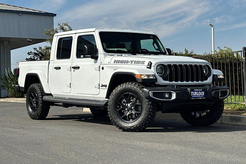 new 2025 Jeep Gladiator car, priced at $41,840