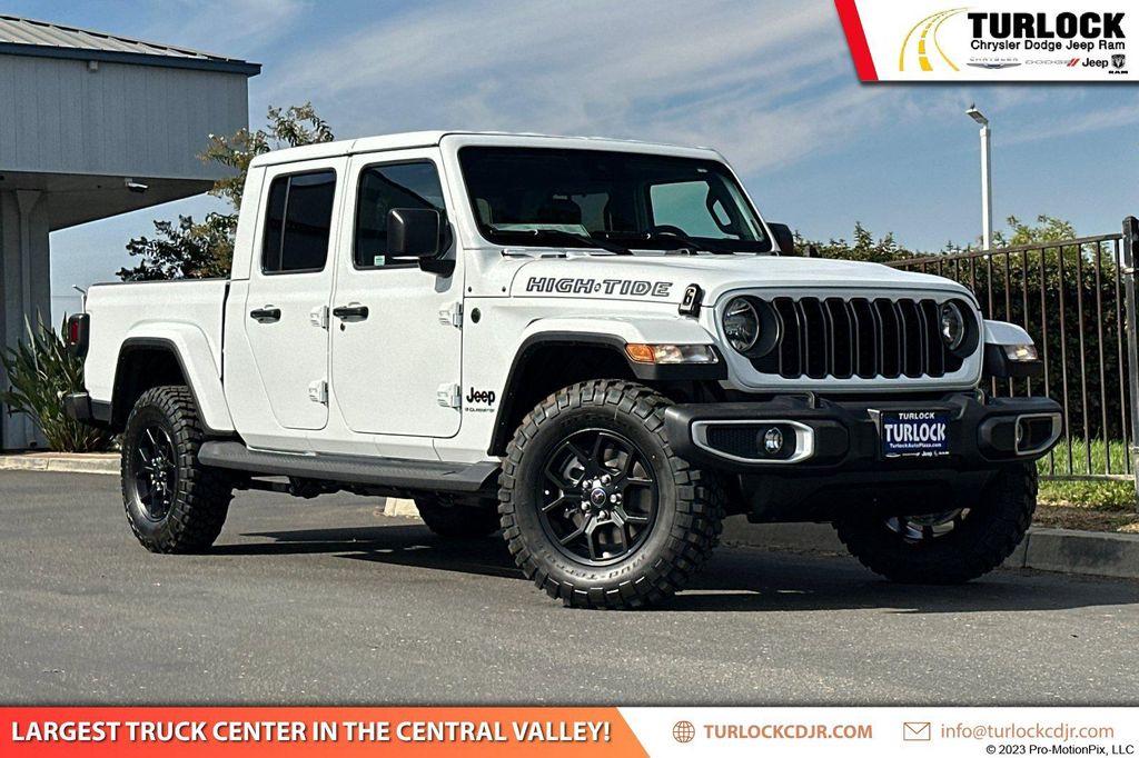 new 2025 Jeep Gladiator car, priced at $41,840