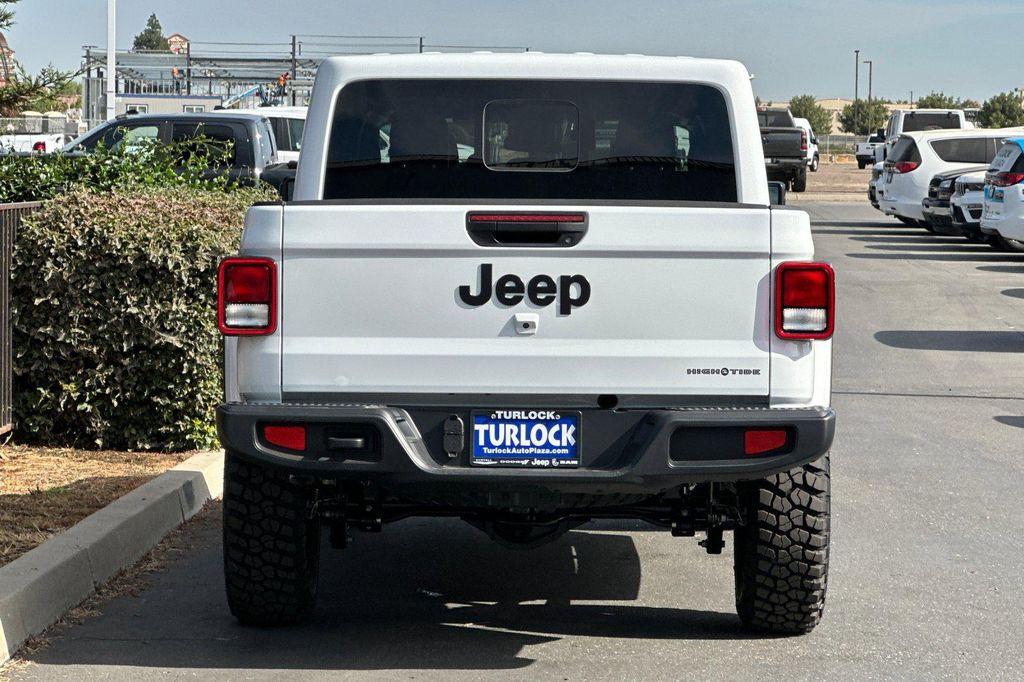 new 2025 Jeep Gladiator car, priced at $41,840