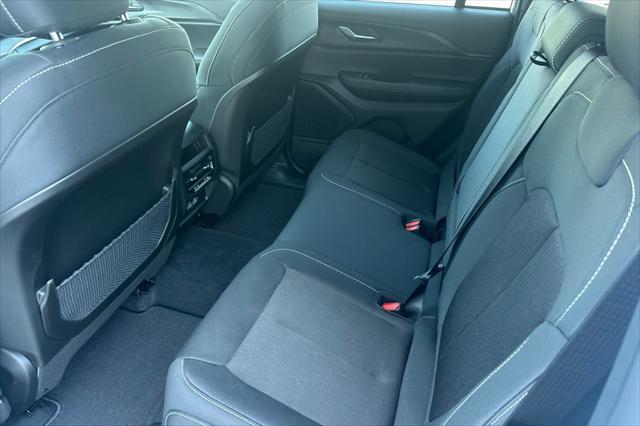 new 2025 Jeep Grand Cherokee car, priced at $38,382