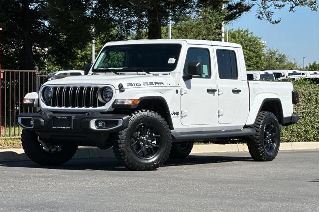 new 2025 Jeep Gladiator car, priced at $44,580