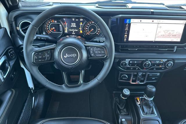 new 2025 Jeep Gladiator car, priced at $44,580