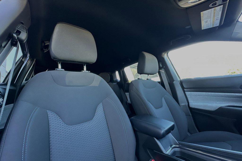 new 2025 Jeep Compass car, priced at $27,090