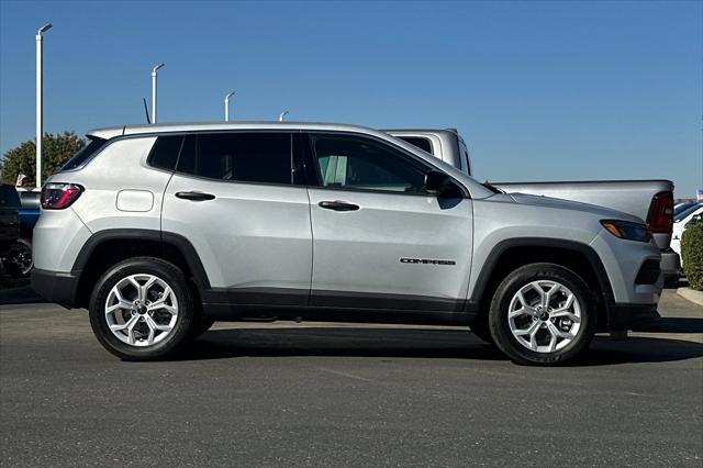 new 2025 Jeep Compass car, priced at $25,090