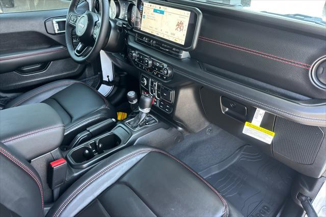 new 2025 Jeep Gladiator car, priced at $55,380
