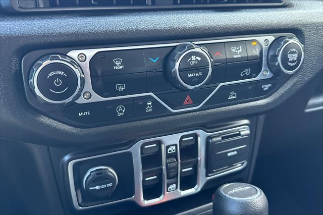new 2025 Jeep Gladiator car, priced at $44,535