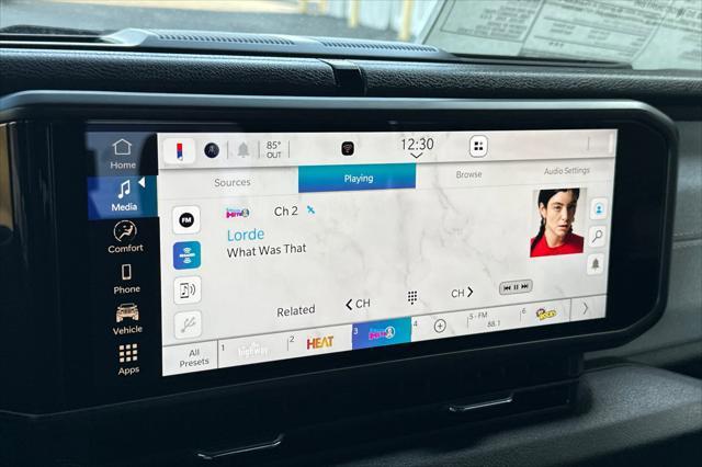 new 2025 Jeep Gladiator car, priced at $44,535
