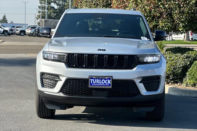 new 2025 Jeep Grand Cherokee car, priced at $40,134