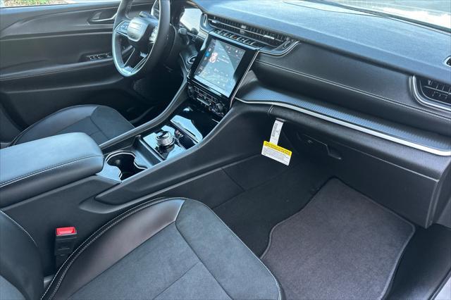 new 2025 Jeep Grand Cherokee car, priced at $40,134