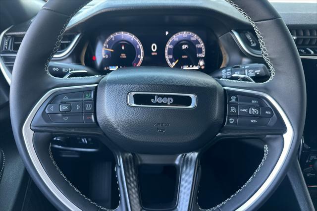 new 2025 Jeep Grand Cherokee car, priced at $42,030