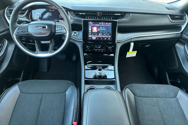 new 2025 Jeep Grand Cherokee car, priced at $40,134