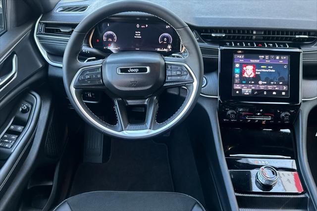 new 2025 Jeep Grand Cherokee car, priced at $40,134