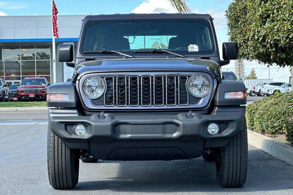 new 2025 Jeep Wrangler car, priced at $40,250