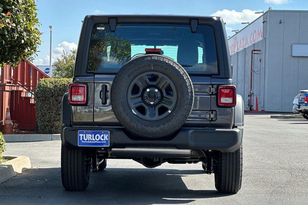new 2025 Jeep Wrangler car, priced at $40,250