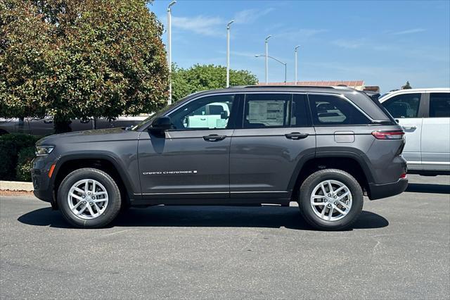 new 2025 Jeep Grand Cherokee car, priced at $38,977
