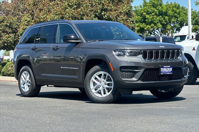 new 2025 Jeep Grand Cherokee car, priced at $38,977
