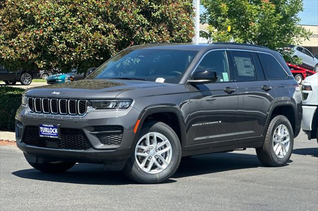 new 2025 Jeep Grand Cherokee car, priced at $38,977