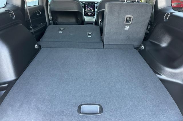 new 2025 Jeep Grand Cherokee car, priced at $38,977